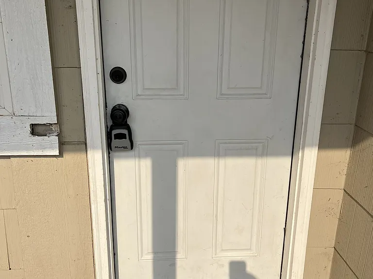 111 E Simplot Blvd #6 — Photo 4