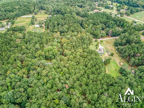 3rd image of 4659 Parkwood Dr Lot 5