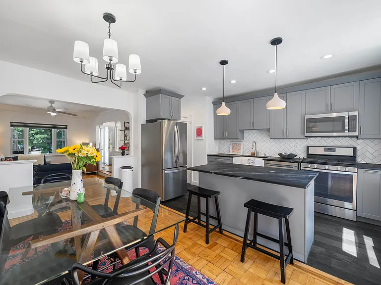 3446 Corlear Ave #1 — Photo 4