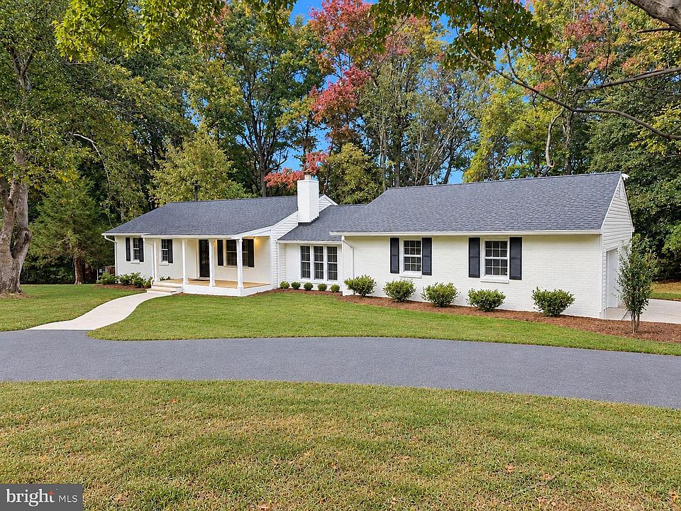 1st image of 1672 Paris Oaks Rd