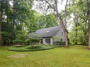 3210 Blackthorn Rd, Riverwoods, IL 60015