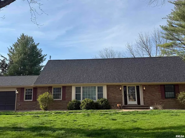 315 Oakview Dr, Aledo, IL 61231