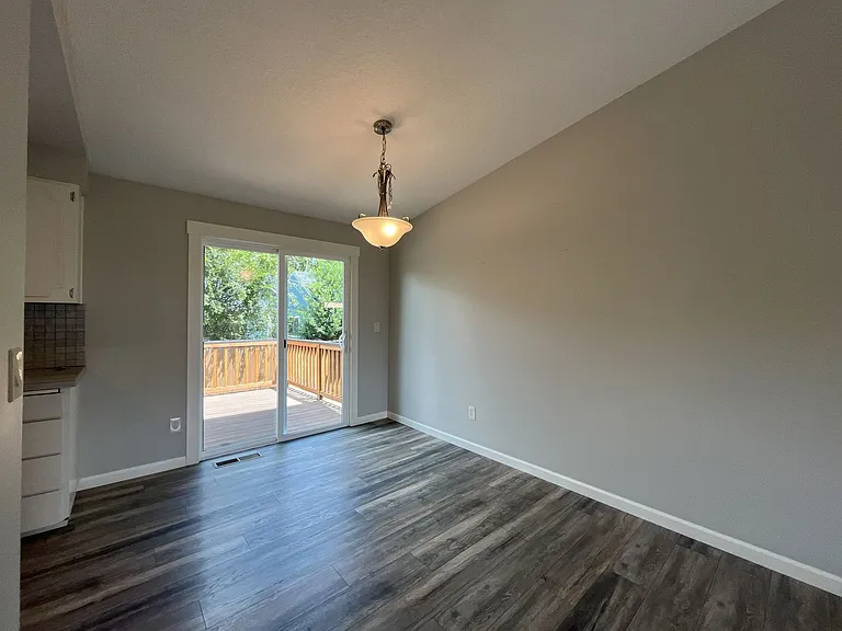 3919 SE Monroe St — Photo 15