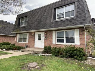 905 N Otter Creek Rd #907, Streator, IL 61364