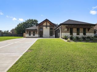 106 Wyndemere Dr, Montgomery, TX 77356