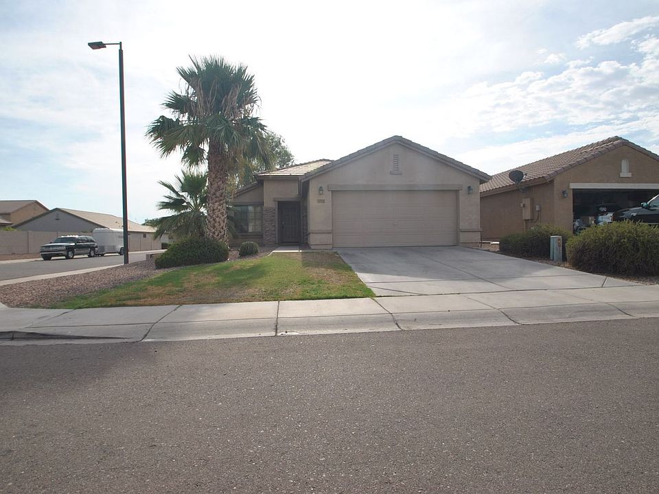 1st image of 32795 N Quarry Hills Dr