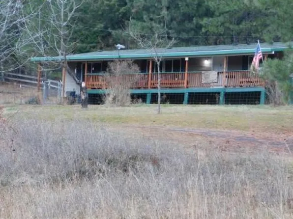 14919 E Emery Rd, Chattaroy, WA 99003