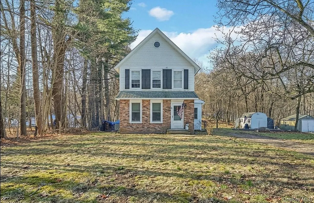 2 bed, 1.0 bath, 1350 sqft, $3,250 — Photo 1