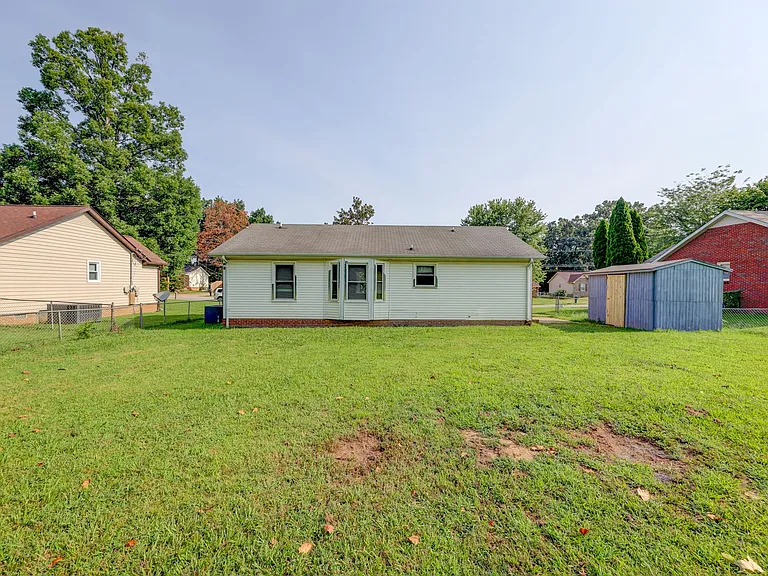 204 Bob White Dr — Photo 38