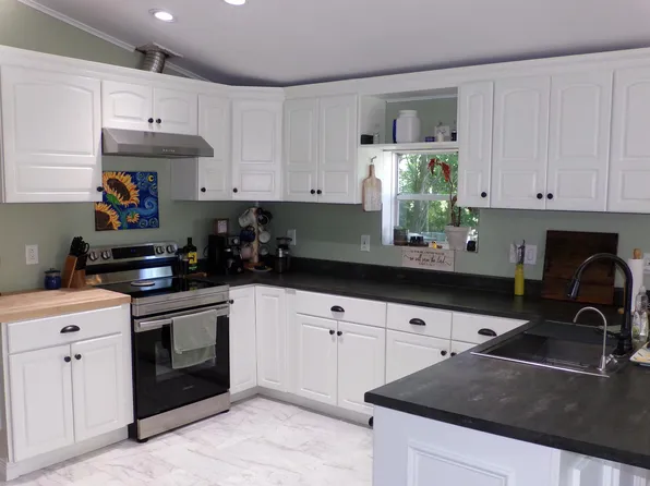 13 Pear Street, Laconia, NH 03246