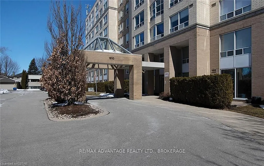 2 bed, $2,350 — Photo 3