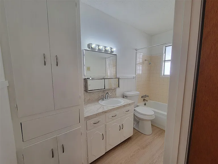 5806 Nassau Dr #A — Photo 15