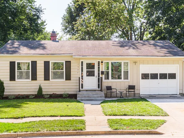 1537 Hulmes Dr, Dekalb, IL 60115