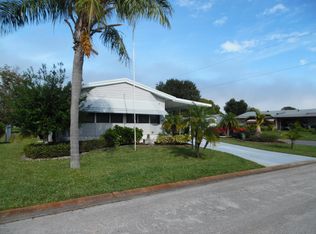 600 Tarpon Dr, Barefoot Bay, FL 32976