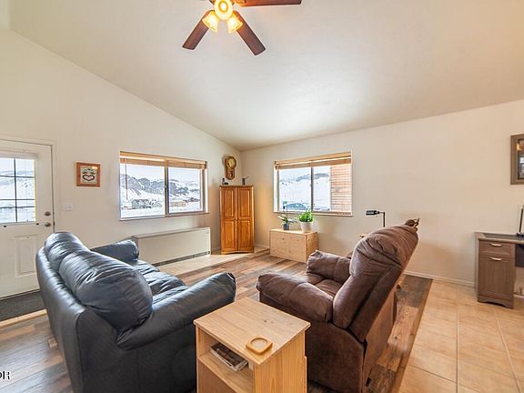 5th image of 524 E Byers Ave