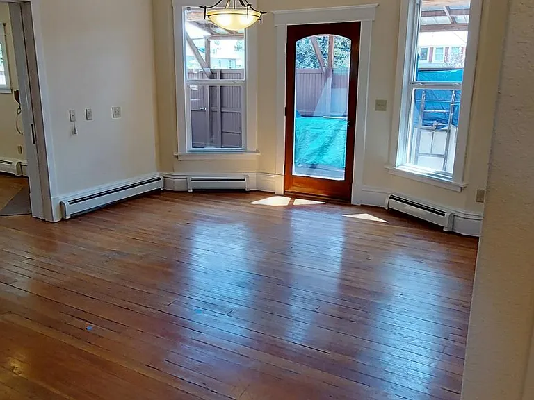 520 S 9th St — Photo 8