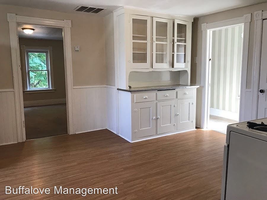 1st image of 426 Ideal St