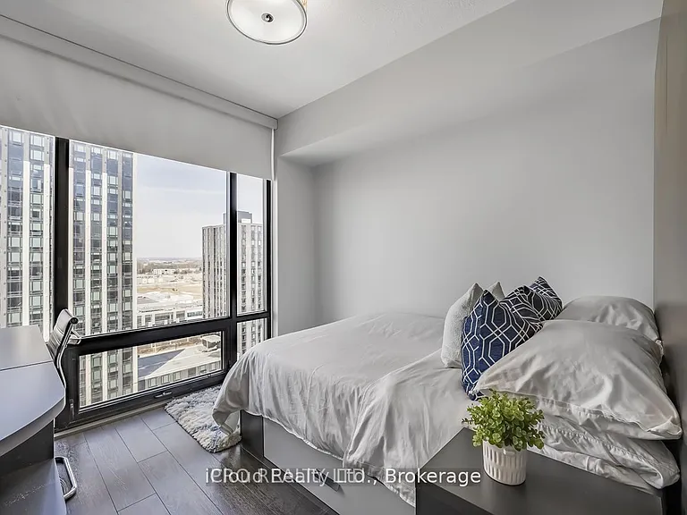 330 Phillip St #S-1903 — Photo 15