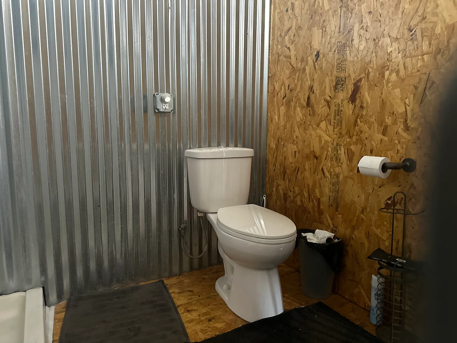 Studio, 4000 sqft, $2,885 — Photo 3