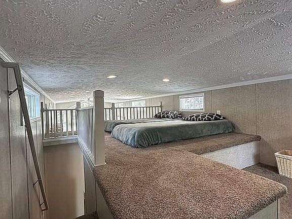 5th image of 363 W Lake St #44