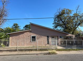 403 W Chapoy St, Del Rio, TX 78840