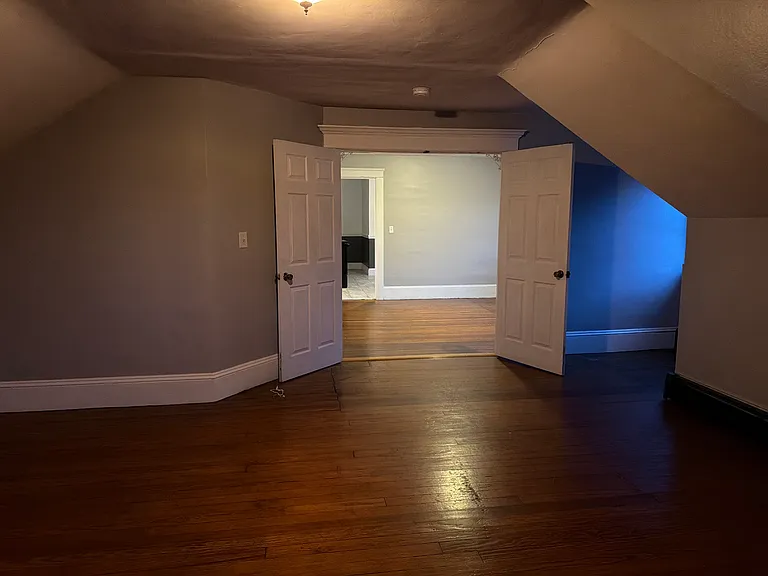 618 Reservoir Ave #3 — Photo 26