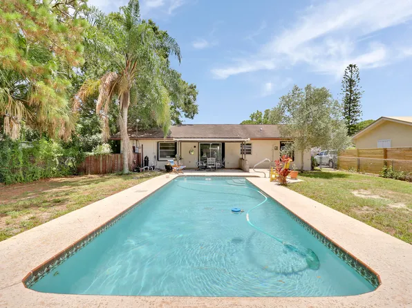 1006 Gatewood Avenue, Fort Pierce, FL 34982