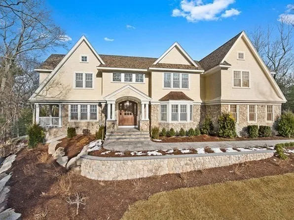 25 Holly Cir, Weston, MA 02493
