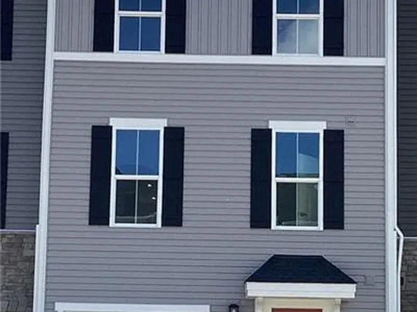126 Pocosin Path #5C, Poquoson, VA 23662
