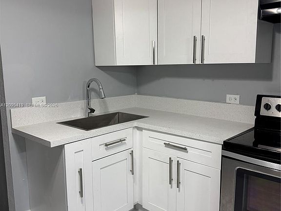 5th image of 585 NE 163rd St #1