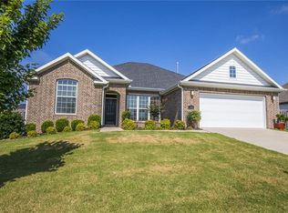 5902 S 67th St, Cave Springs, AR 72718