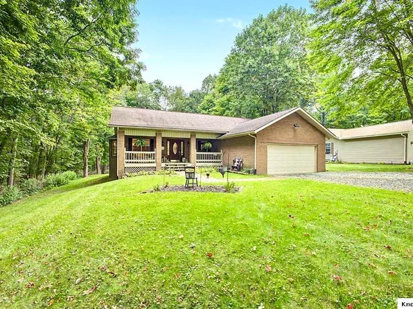 712 Crestrose Cir, Howard, OH 43028
