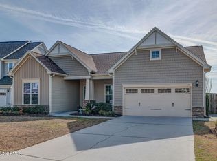 118 Hampton Dr, Holly Ridge, NC 28445
