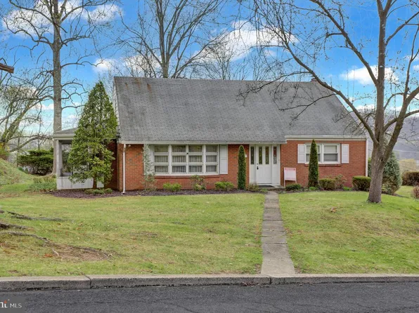 74 Hickory St, Schuylkill Haven, PA 17972