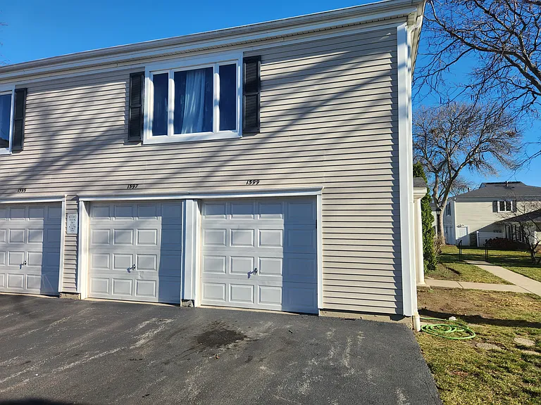 1597 Cove Dr #185-C — Photo 2