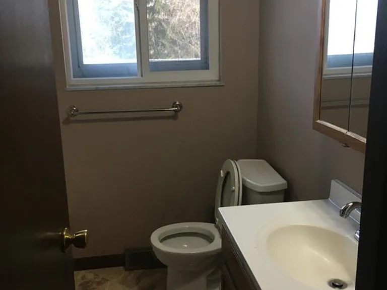 1606 Lorimer Rd #2 — Photo 2