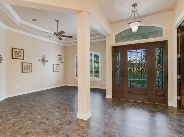 307 E Pheasant Dr, Highland Haven, TX 78654