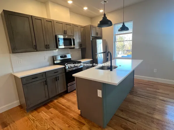 151 Crescent St, Waltham, MA