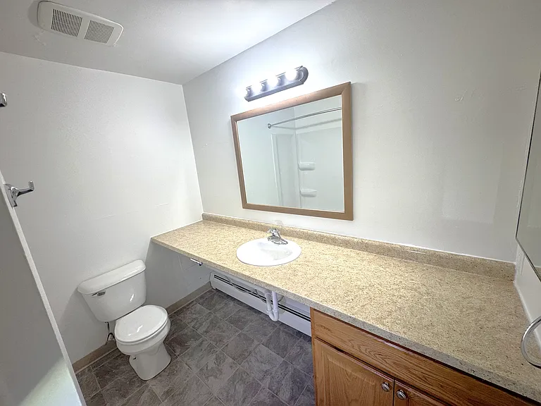 Fairway Woods Apartments — Photo 21