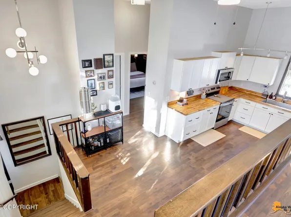 3511 Amber Bay Loop, Anchorage, AK 99515