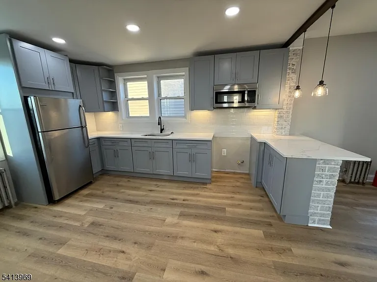 254 Montclair Ave — Photo 3