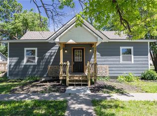 901 N 9th St, Neodesha, KS 66757