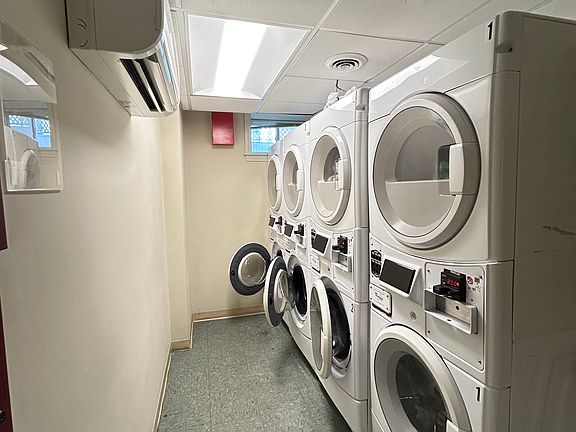4th image of 7 Chauncy St #1