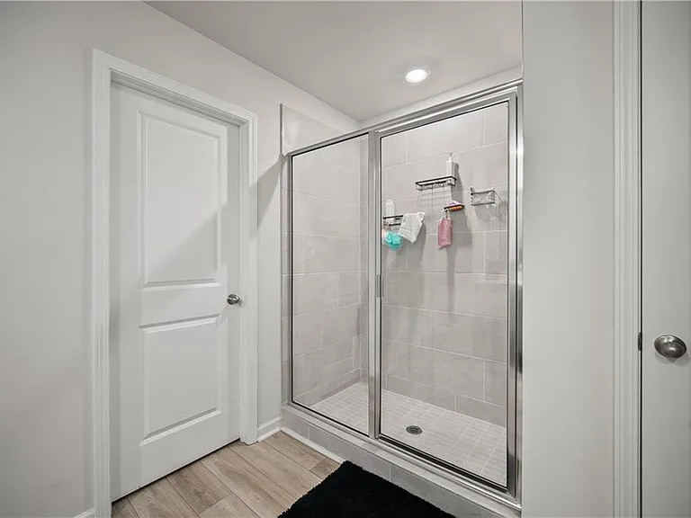 107 Meander Dr — Photo 17