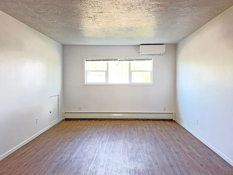 Remodeled 2 Bed, 1 Bath in a Convenient Central Location — Photo 14