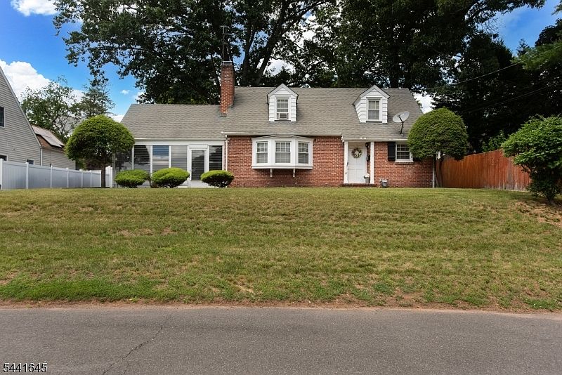1st image of 710 Wadsworth Ave