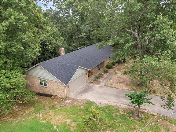 5th image of 8606 Wild Cherry Dr