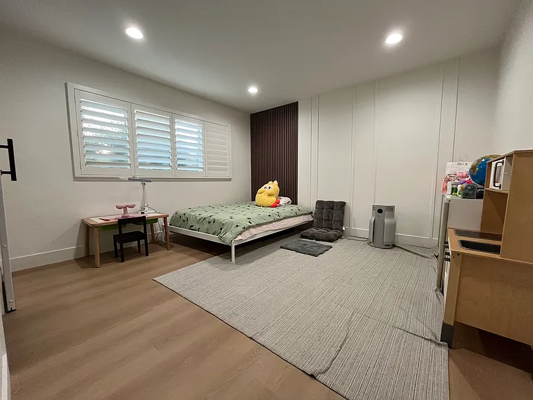 903 Lanewood Dr — Photo 3