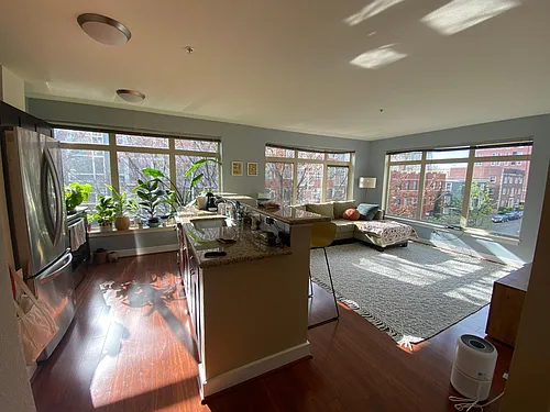 1610 Belmont Ave Photo 1