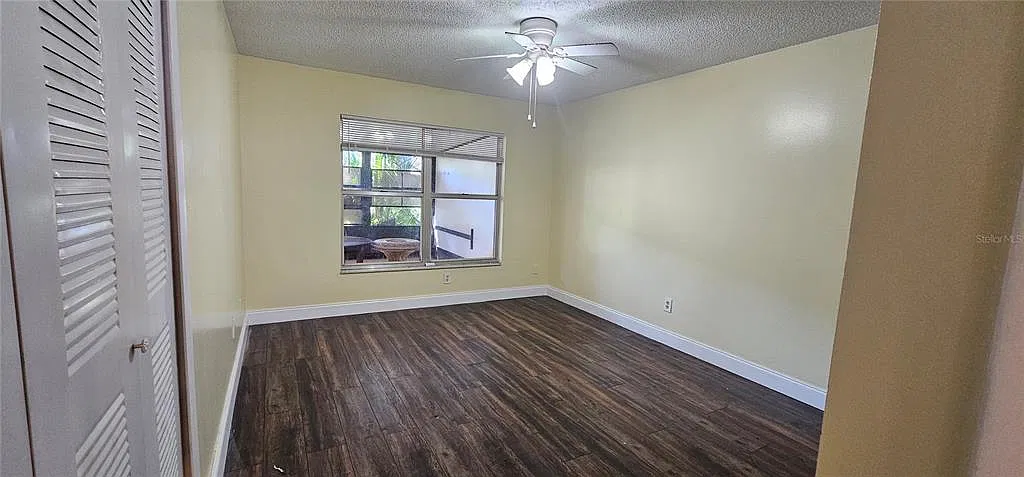 2 bed, 2.0 bath, 864 sqft, $1,575 — Photo 3
